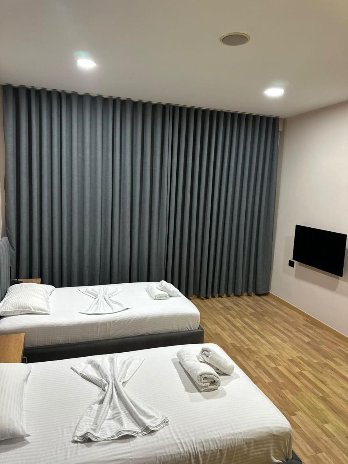 Aries Apartments Sarandë Exterior foto